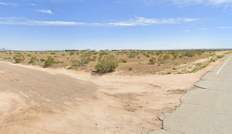 0.25 Acres – Kern County, CA - Land Near Airport: Prices Taking Off!