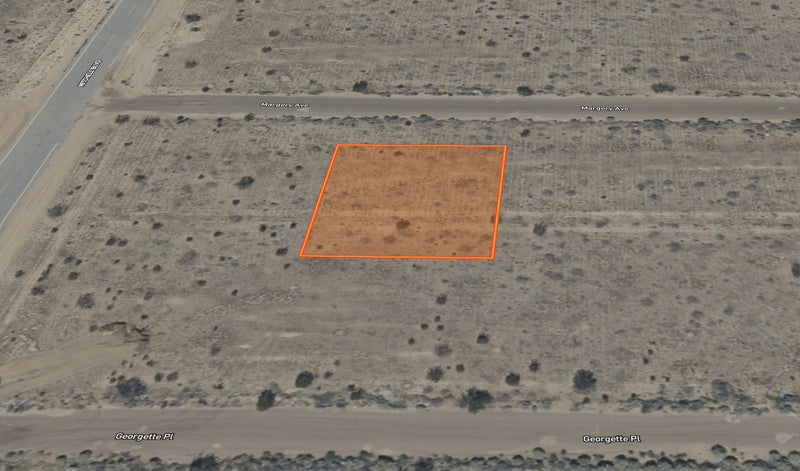 0.25 Acres – Kern County, CA - Land Near Airport: Prices Taking Off!