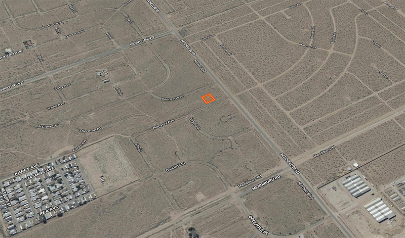0.25 Acres – Kern County, CA - Land Near Airport: Prices Taking Off!